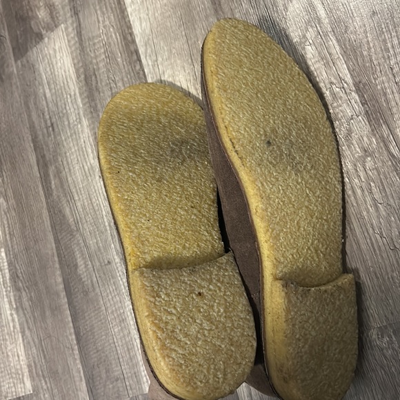 Men’s brown suede booties. - Picture 2 of 6